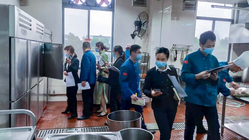 休闲食品礼盒装选购：揭秘厂家直销的五大关键点**